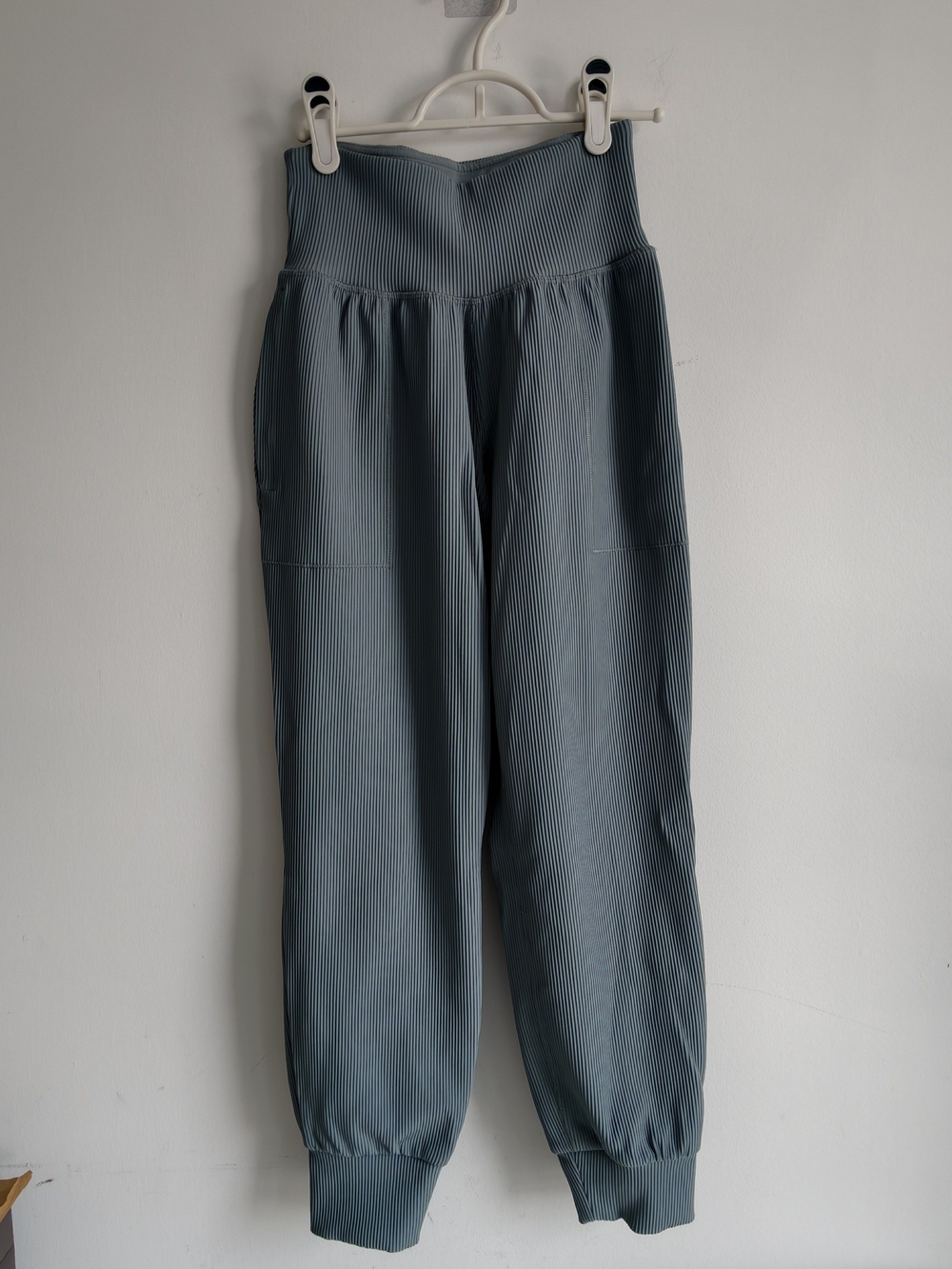 Athleta SALUTATION RIB Joggers GREEN